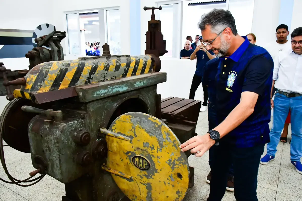 "Ficou uma escola muito mais moderna", diz ex-aluno sobre a 48ª escola entregue pelo Governo do Amapá