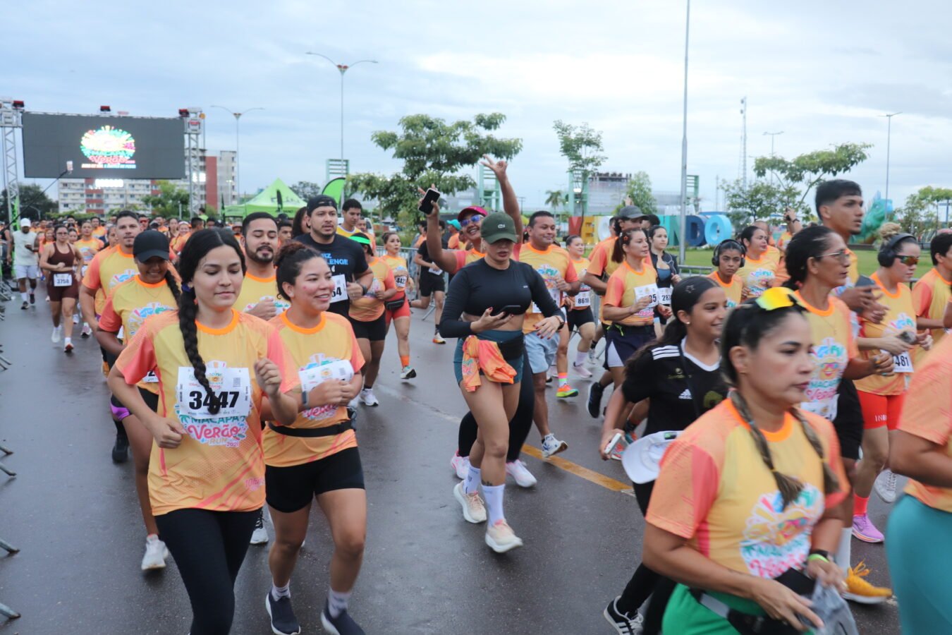 Da Lua inova no Macapá Verão Run leva e corrida leva multidão às ruas da Capital